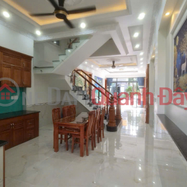 BÁN NHÀ PHỐ 3 TẦNG, 72M2, KDC PHÚ HỒNG THỊNH, DĨ AN - BÌNH DƯƠNG - GIÁ 5.6 TỶ, SỔ HỒNG RIÊNG _0