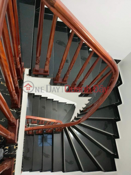Property Search Vietnam | OneDay | Residential | Sales Listings | Selling Tan Mai house, car with gate, 2m in front of house, 37.2 m2, 5 floors, 3.1 billion