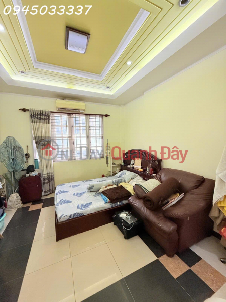 đ 18 Billion, 5-story house for sale on a main road in Tan Quy Ward, District 7, near Lotte Mart, area 72m2 (4x18m),price 18 billion VND (negotiable).