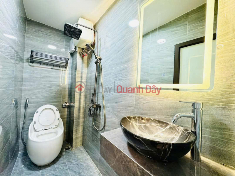 House for rent, Thai Ha, Tay Son, Lang Ha, with elevator, 148m2 x 5 floors - 47 million VND. Vietnam, Rental đ 47 Million/ month
