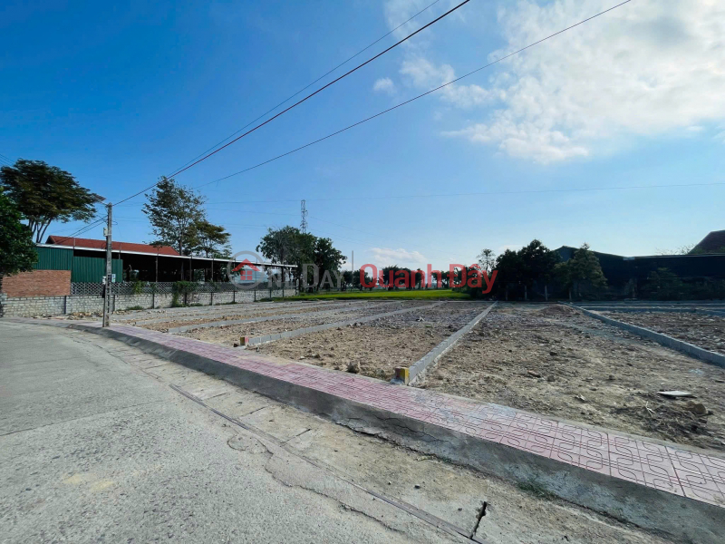 , Please Select, Residential Sales Listings | đ 1.11 Billion