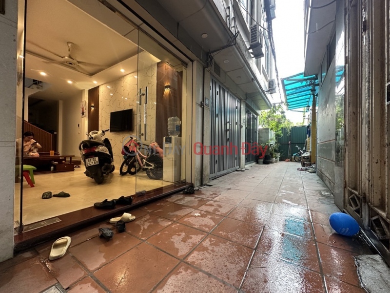 HOUSE FOR SALE IN DINH CONG, 3M WIDE ALLEY, A FEW STEPS TO THE STREET, AREA 38M2, OVER 7 BILLION Sales Listings
