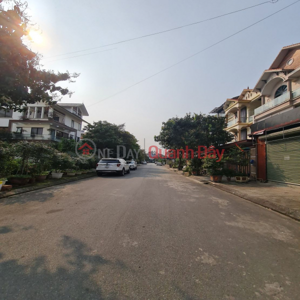 PRIME CORNER PLOT 116m2 for auction in Dang Xa, Gia Lam, 11m wide road, only 7x million VND\\/m2. 0989894845 Sales Listings