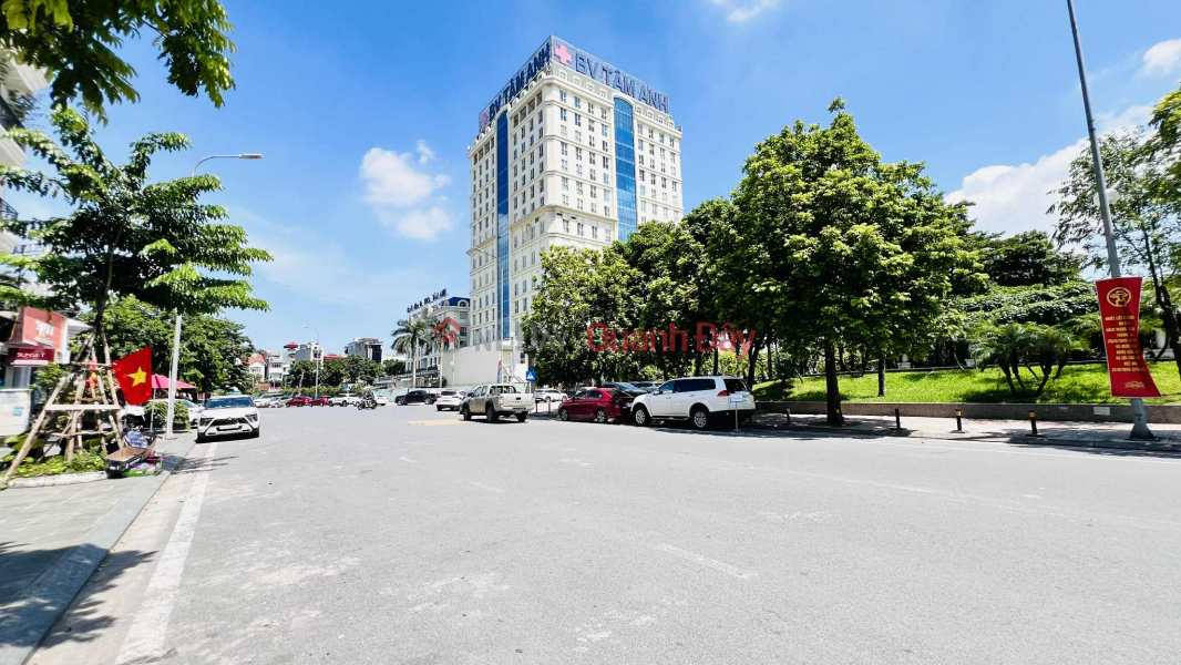 phân lô mặt phố Hoàng Như Tiếp, 100m x 4 tầng, mặt tiền 18m, dòng tiền 1 tỷ/năm Niêm yết bán