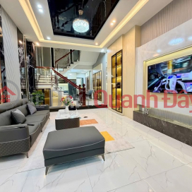 Nhà 3 Tầng full nội thất đường Dương Đức Hiền - Gần biển _0