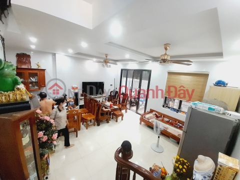 Bán nhà Ngọc Thuỵ gần hồ Ao Lão, lô góc, oto, 35m x 5T giá nhỉnh 3 tỉ TL. LH: 0936123469 _0