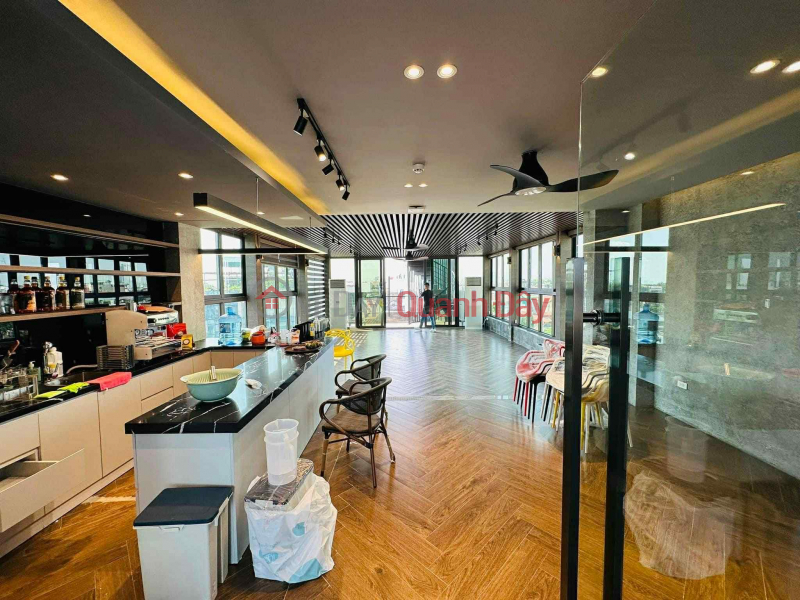 Building on Nguyen Van Cu street, 130m x 9 floors, 7m frontage, office complex - high-class mini apartment, cash flow Vietnam Sales, đ 58.5 Billion