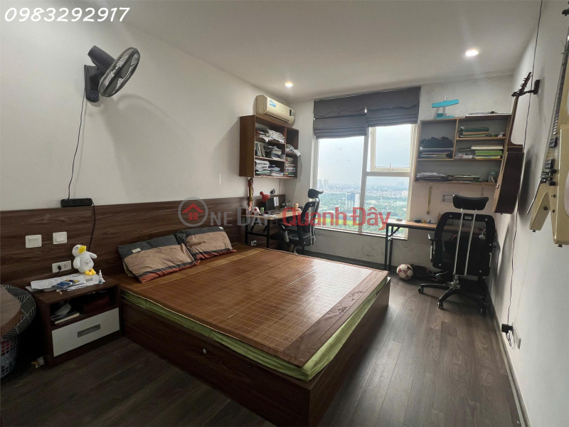 Apartment for rent 101 m2; 3 bedrooms; 2 bathrooms; fully furnished. Car slot available; super nice view. Swimming pool; gym;, Vietnam, Rental, đ 16 Million/ month