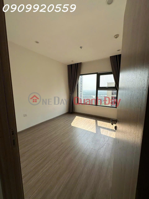 Direct owner renting out apartment in Vinhomes Grand Park, District 9, high floor with beautiful view, usable area 55m2. _0