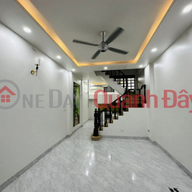 HOUSE FOR SALE Cau Giay Area 37; 5 Floors; Frontage 3.8; Asking Price 6.7 billion Cau Giay Hanoi _0