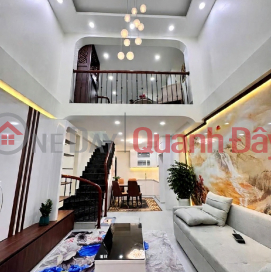 lạc long quân 40m x5 tầng 9,8 tỷ ô tô tránh 50m,ngõ thông ba gác đua,full nội thất _0