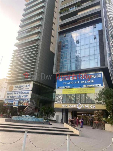 The owner asked to sell a 3-bedroom apartment in Toa Hei Tower No. 1 Ngu Nhu Kon Tum 130m2 for 5.1 billion VND _0