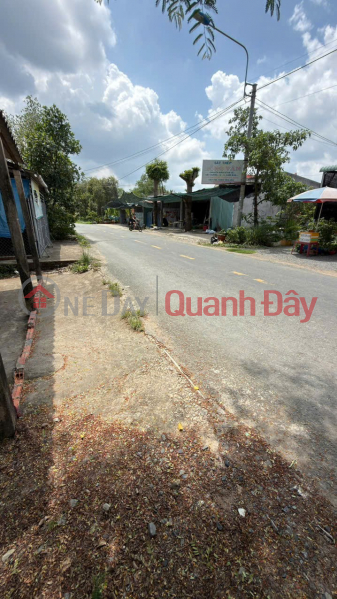 HOT HOT – OWNER SELLING LAND PLOT WITH FRONTAGE ON AN THANH ROAD, ẤP 6, AN THANH COMMUNE, BEN Luc DISTRICT, TAY NINH PROVINCE. | Vietnam | Sales, đ 2.6 Billion