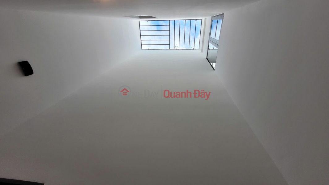 Biệt thự thiết kế hoàn toàn mới - 3 phòng ngủ + 3 phòng tắm Niêm yết bán