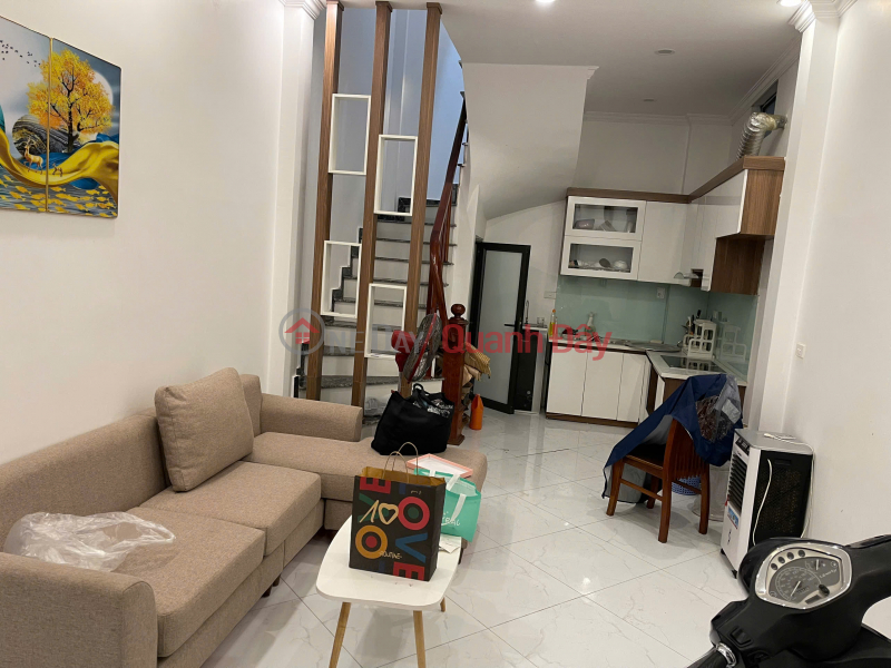 Cần cho thuê nhà nguyên căn ngõ 96 Đại Từ, 35m2 x 5 tầng, 3 ngủ khép kín, 12 triệu/tháng Niêm yết cho thuê