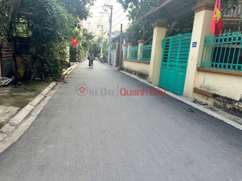 Bán đất Ngô Xuân Quảng.45m2 * mt 4m * 5,1 tỷ. ô tô thông, vào đất. Niêm yết bán