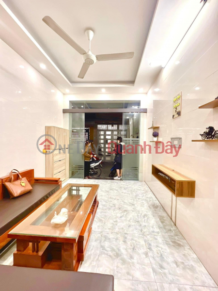 Property Search Vietnam | OneDay | Nhà ở | Niêm yết bán, Cần bán gấp nhà Đê La Thành 30 x 5 tầng, Mt. 3.3m, giá sang tên 5.5 tỷ