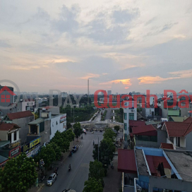 Shophouse for sale in Trau Quy, Gia Lam, Hanoi. 81m2, 5m frontage, 20m wide road. Contact 0989894845 _0