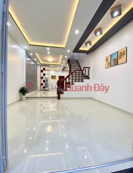 Property Search Vietnam | OneDay | Residential | Sales Listings | Selling house 3.5 billion 35m2 4 floors Thanh Xuan cars parked red windows