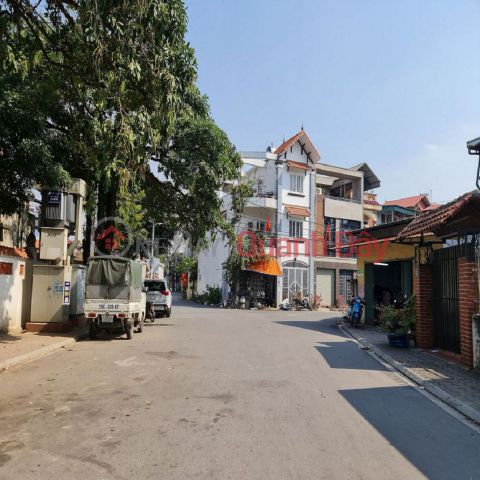 Land for sale in Trau Quy, Gia Lam. Main road for cars to avoid. Good business. 61m2. _0