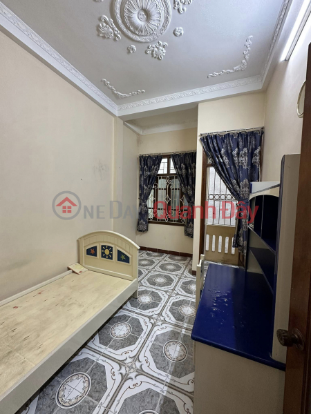 OWNER NEEDS TO RENT A ENTIRE HOUSE IN HAO NAM STREET, 4 FLOORS, 35M2, 5 BEDROOM, 3WC, PRICE 12.5 MILLION\\/MONTH Vietnam, Rental, ₫ 12.5 Million/ month