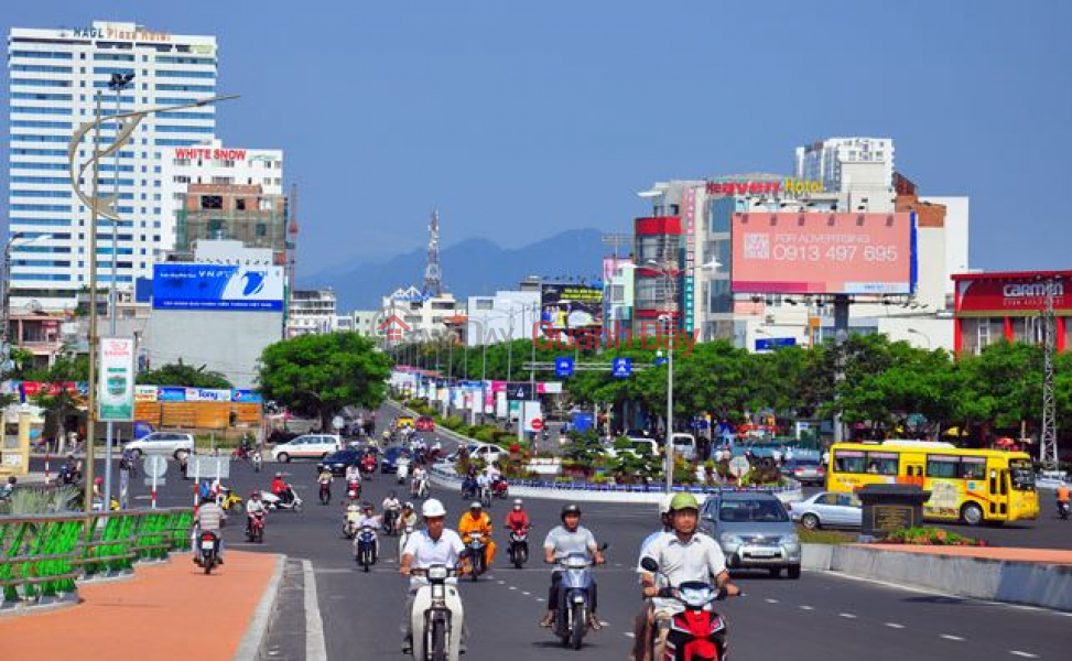 NGUYEN VAN LINH BUILDING DA NANG 210m2 for rent | Vietnam Rental | đ 140 Million/ month