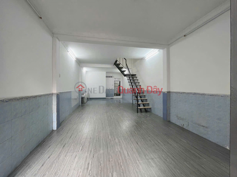 House for rent, recessed frontage on Hoang Sa Street, Tan Binh District, 4x15m, 12 million VND. Vietnam Rental đ 12 Million/ month