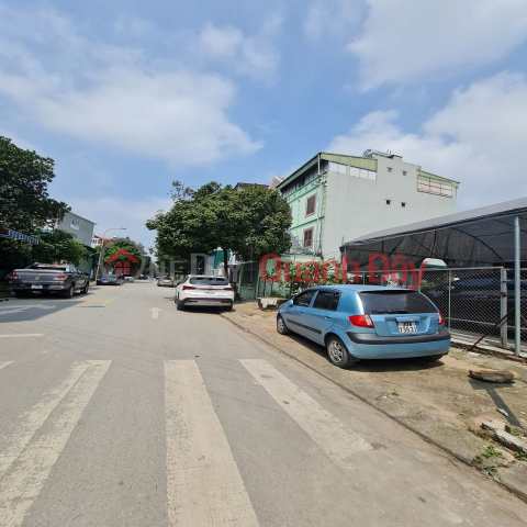 Bán nhà tặng sổ đỏ 200m2 trục chính Đa Tốn, Gia Lâm. Lh 0989894845 _0