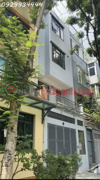 The owner sells a 4T LK house in Van Phu urban area. Area 82.5m2 MT 5.5m. Has sidewalk, next to flower garden and playground Sales Listings