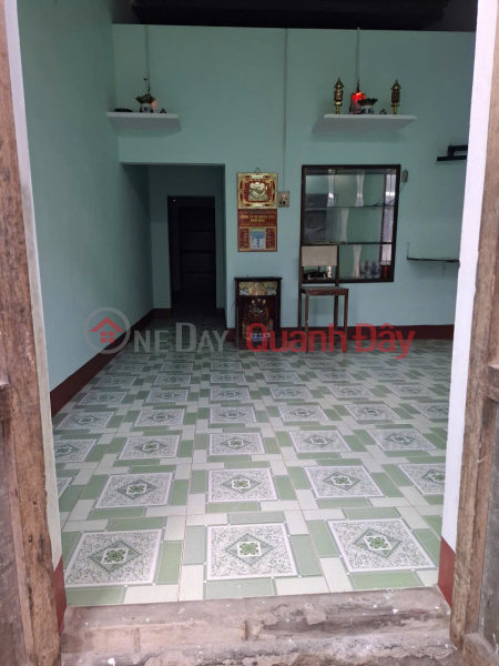 OWN NOW! Plot of land with a single-story house at Alley 117, 1st May Street, Dong Da Ward, Quy Nhon City, Binh Dinh Province. | Vietnam Sales | đ 1.8 Billion
