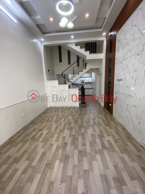 Selling a residential house, area 42m2 x 3.5 floors in Phuong Luu, price 2.4 billion _0