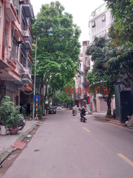 HOUSE FOR SALE ON PHAM THAN DUAT STREET - LOT, CAR ACCESS, BUSINESS - 55M2 x 5 FLOORS, ABOVE 15 BILLION Sales Listings
