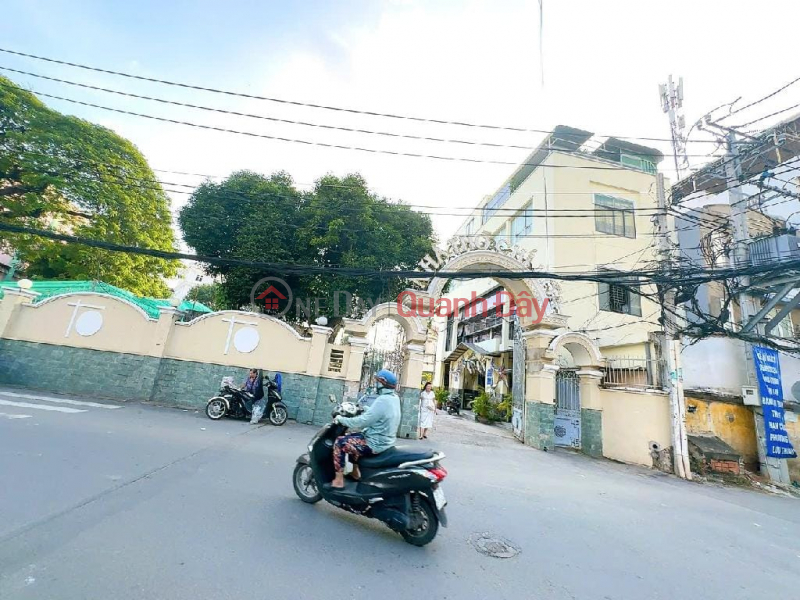 House for sale with BUSINESS FRONTAGE - BANH VAN TRAN street - WARD 6, TAN BINH - 6.6M2X16M - PRICE 18.8 BILLION | Vietnam | Sales đ 18.8 Billion