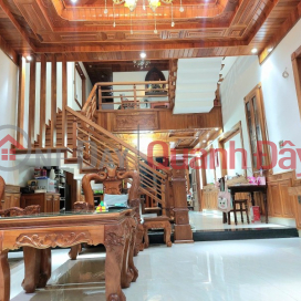 ► House Front Street 10.5 Thanh Hoa Hoa Xuan 100m2, 2 classy floors, 5.x billion _0