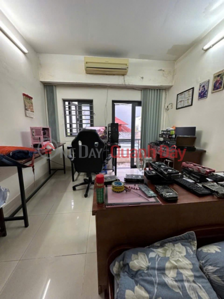 OWNER Sells House in Good Location at Good Price on Cong Lo Street, Ward 15 - Tan Binh District Sales Listings