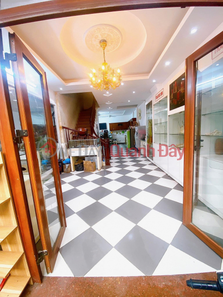 HOUSE FOR SALE THAI THINH STREET DONG DA HN. BEAUTIFUL 5 storey house ALWAYS stay. INVESTMENT PRICE LESS TO 100M\\/M2 Sales Listings