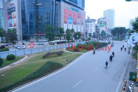 Rare! House on Nguyen Chi Thanh street, 40m², frontage 4.5m, car, business 15 billion _0