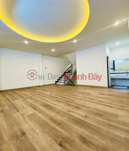 Property Search Vietnam | OneDay | Nhà ở | Niêm yết bán Bán nhà ngã tư Lò Đúc. Nhà mới tặng nội thất, 41m 5 tầng 5.5 tỷ có T.lượng