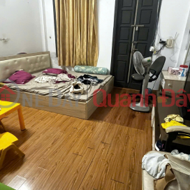 Cho thuê nhà 99 Định Công Hạ,50 m², 4 tầng, gồm 4 phòng ngủ và 3 nhà vệ sinh.8 triệu _0