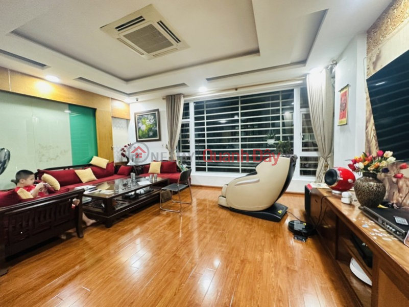 Private house for sale in Thai Ha Dong Da, 7 floors, 45m elevator, beautiful house right at the corner 9 billion, contact 0817606560 Sales Listings