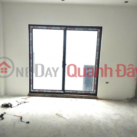 ROYAL CLASS 5 FLOORS 45M2 - FRONTAGE 5.7M - FULLY FURNITURE - BRIGHT, CLEAN - RIGHT IN VINH NINH, VINH QUYNH _0