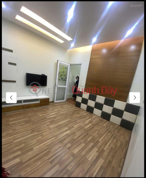đ 9.95 Billion I own a house in An Duong - Tay Ho area - Hanoi. My family wants to move and is looking for a new owner.