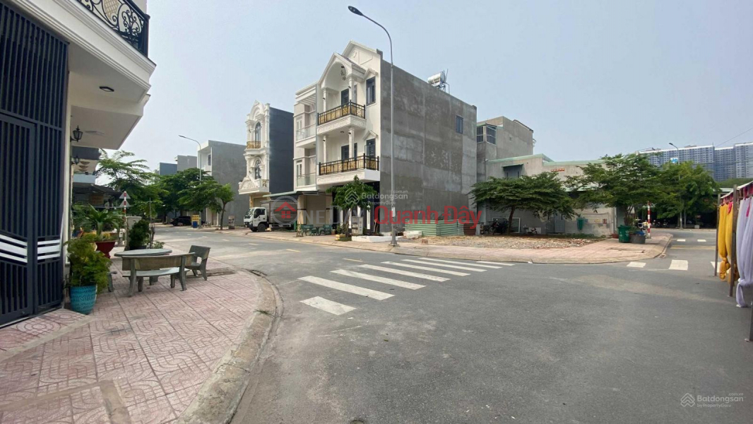 Selling a pair of corners with 2 frontages of 140m2. 10m wide and 14m long in Thuan Giao residential area, Vietnam | Sales | ₫ 7.28 Billion
