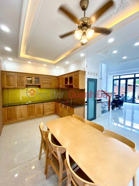 Chính chủ bán nhà 4 lầu DTSD 200m2 góc 2 mặt tiền HXH đường Cây Keo _0