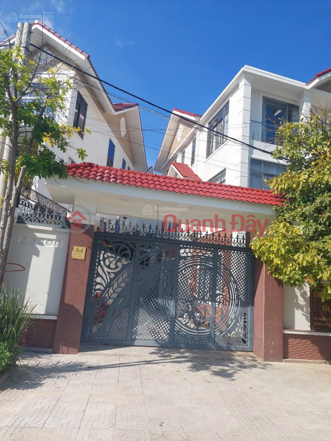 Villa for sale in Phuong Nam, Ward 8, Vung Tau City. Newly built house \/ area 230 m2 \/ 1 ground floor, 2 floors. Price: 26 billion _0