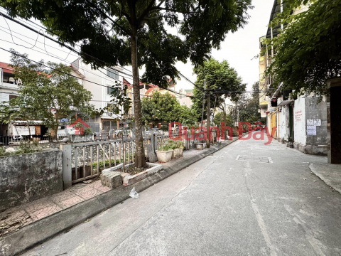 HOUSE FOR SALE IN DA SY, HA DONG, 35M2, ONLY OVER 6 BILLION 10M, CAR AREA _0