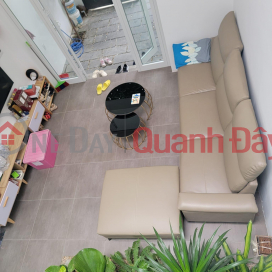 Gấp bán nhà 2 tầng đẹp như Villa ngay biển Mỹ Khê, 3 phòng ngủ- Ô tô vào nhà - Giá chỉ hơn 4 tỷ _0