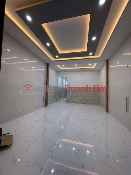 Cần Bán 1 Căn Nhà Duy Nhất - Nằm Trên Đường Lê Duẩn, Long Hải - Gần biển, chợ, trường học | Việt Nam, Bán đ 2,5 tỷ
