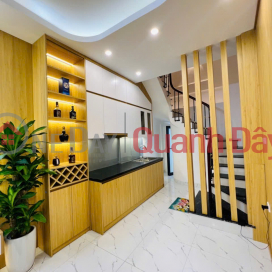 BEAUTIFUL HOUSE IN Quan Nhan, 5 FLOORS; ALLEY WITH 3 MILES; NEAR THE LAKE; PRICE ABOVE 4 BILLION _0