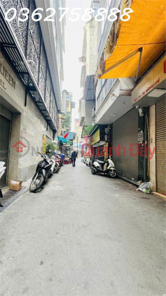 Property Search Vietnam | OneDay | Residential, Sales Listings | House for sale in Hang Gai Ward - Hoan Kiem, 39m2, 4 floors, price 17 billion